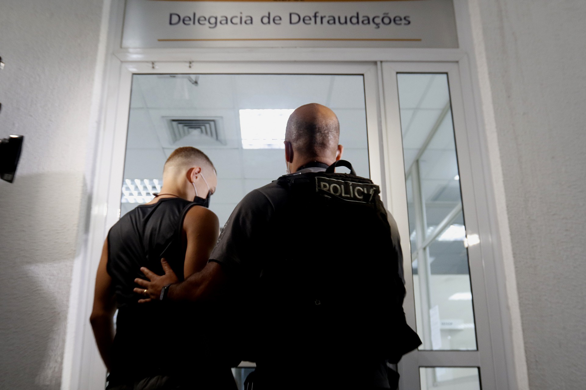 Presos da Opera&ccedil;&atilde;o Bergon no Rio foram para a Cidade da Pol&iacute;cia - Reginaldo Pimenta / Agencia O Dia