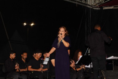 ‘Natal Eu Amo Itaguaí’ recebe Jane Duboc