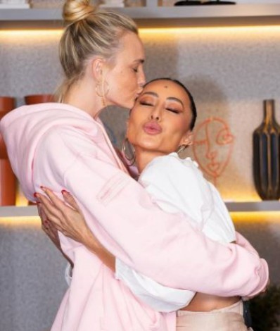 Carol Trentini e Sabrina Sato - Reprodução