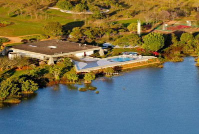 Homem embriagado fura bloqueio a residência oficial do vice-presidente Hamilton Mourão