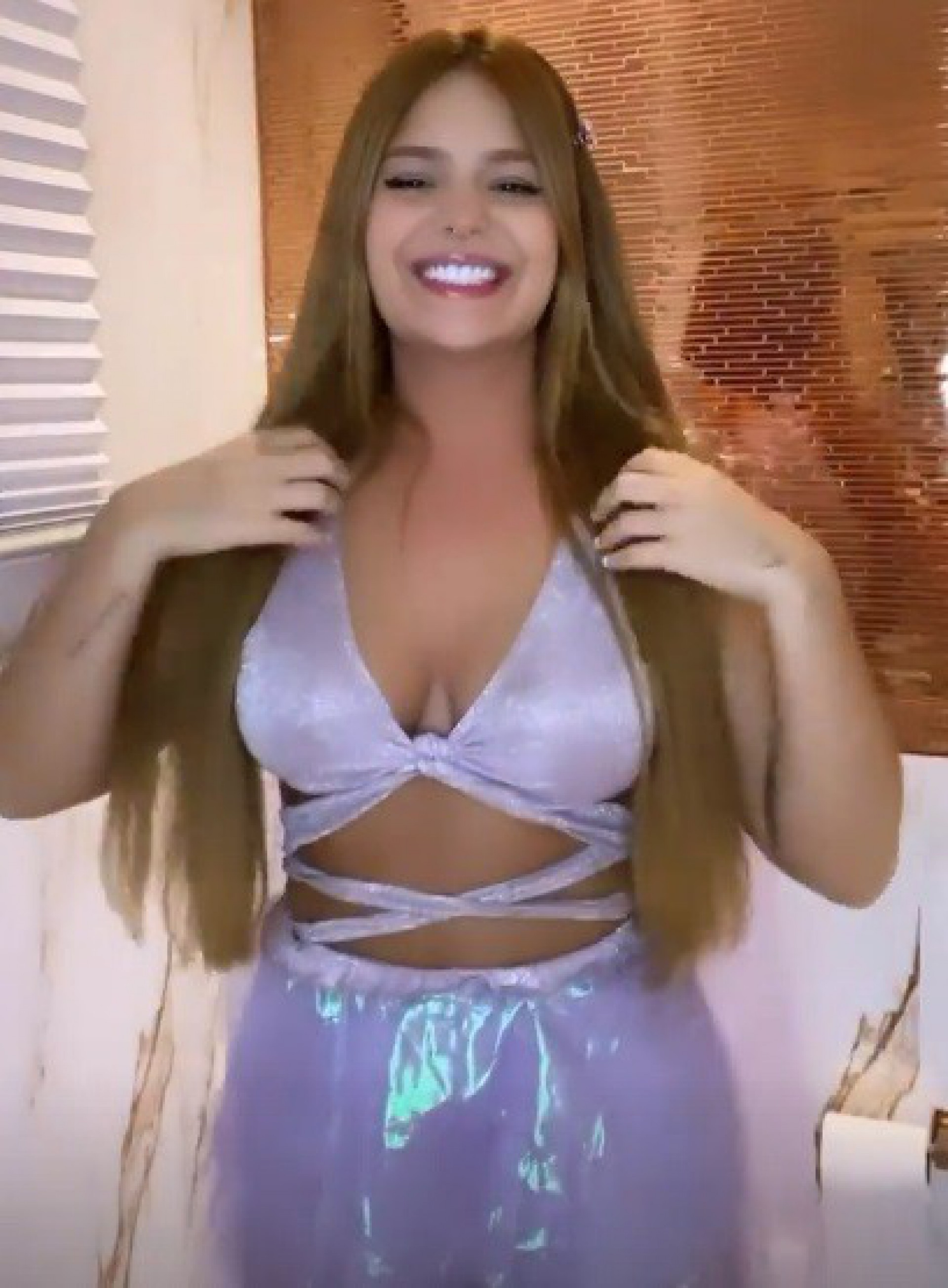 Maisa Silva curte festa com as amigas - reprodução do instagram