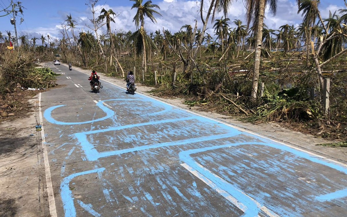 Passagem do tuf&atilde;o Rai deixa pelo menos 109 mortos nas Filipinas
