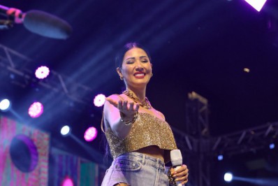 Simaria se pronuncia após receber cantada de João Gomes