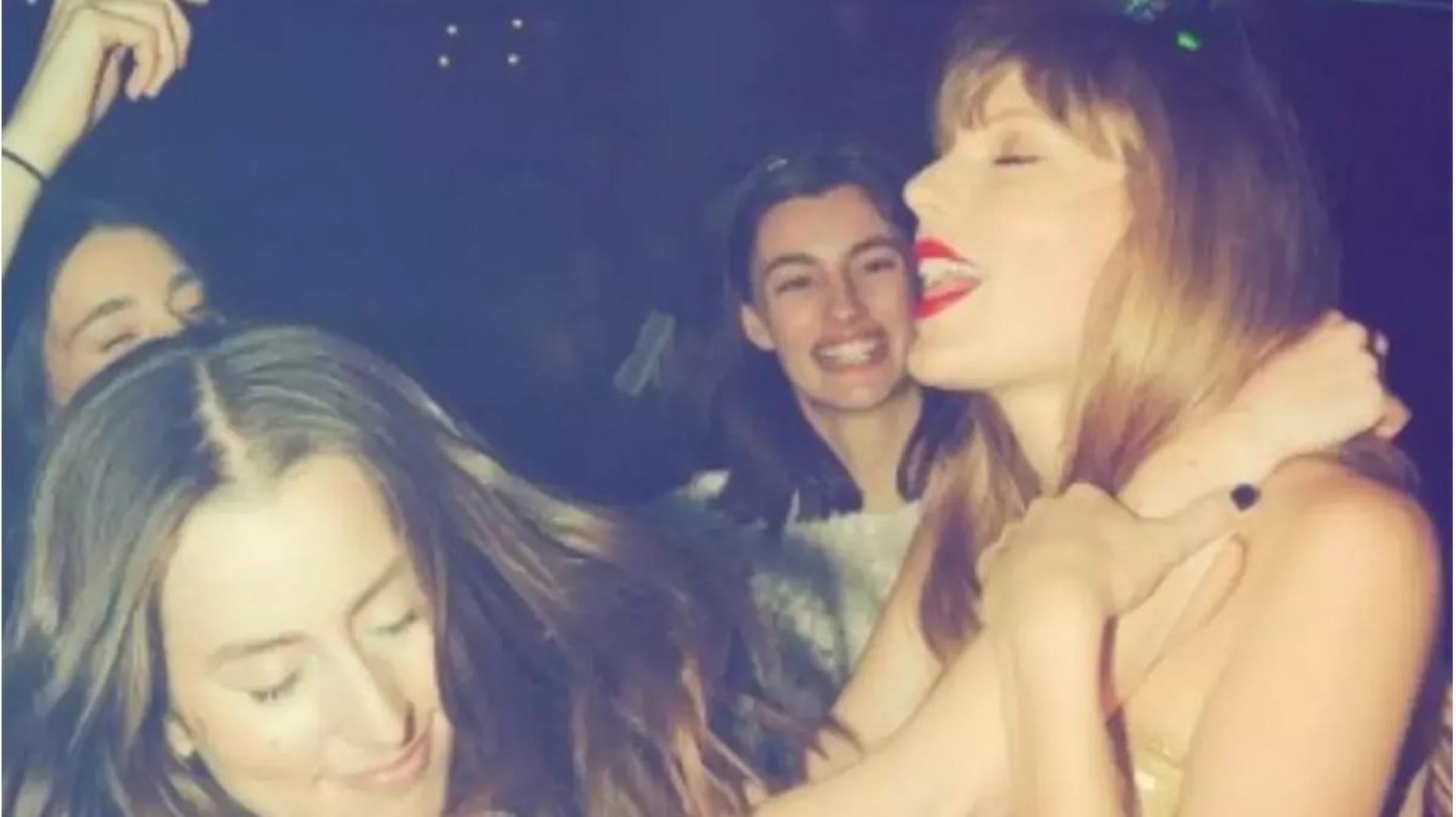 Taylor Swift - Reprodução