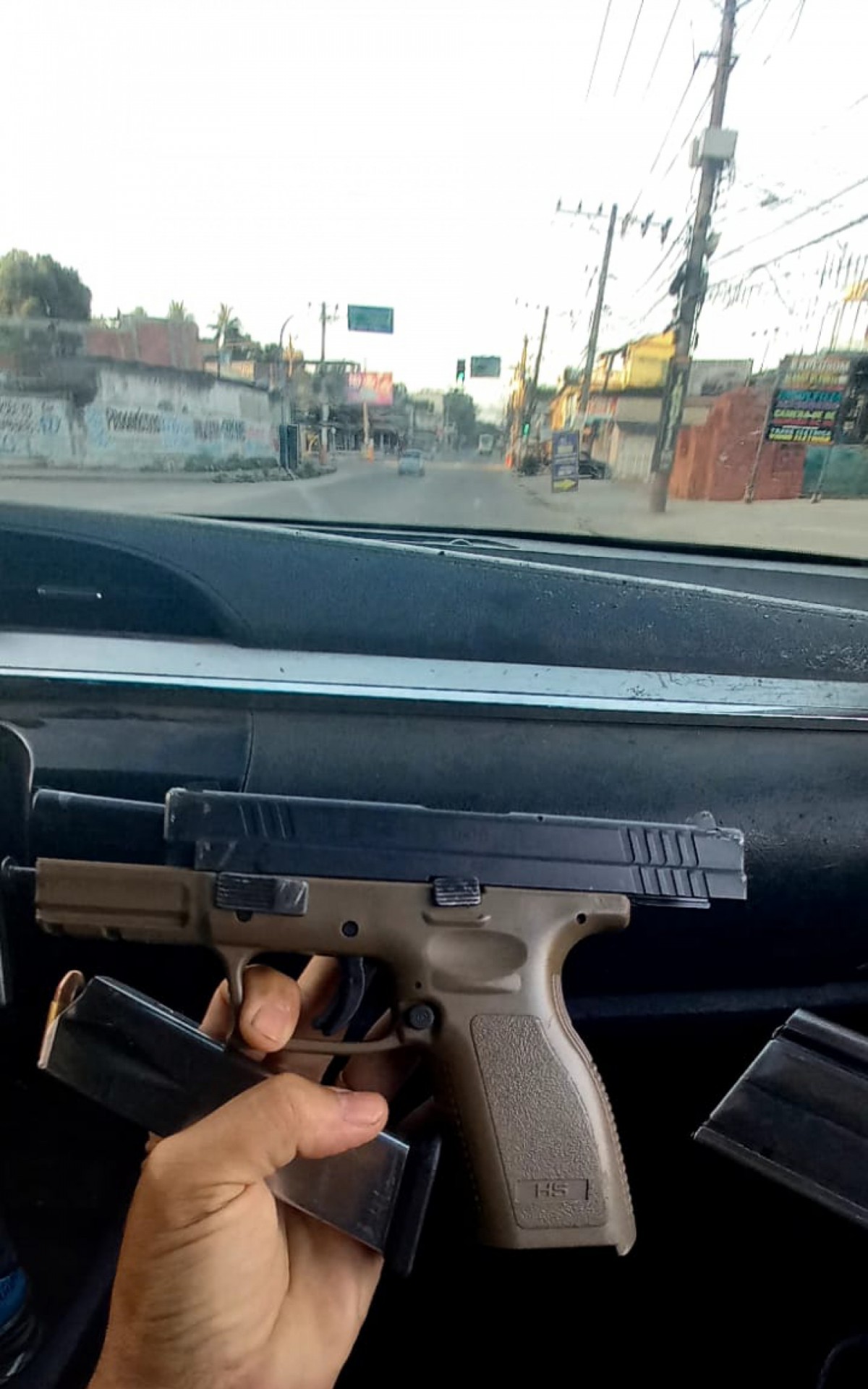 Uma pistola foi apreendida com o ladr&atilde;o