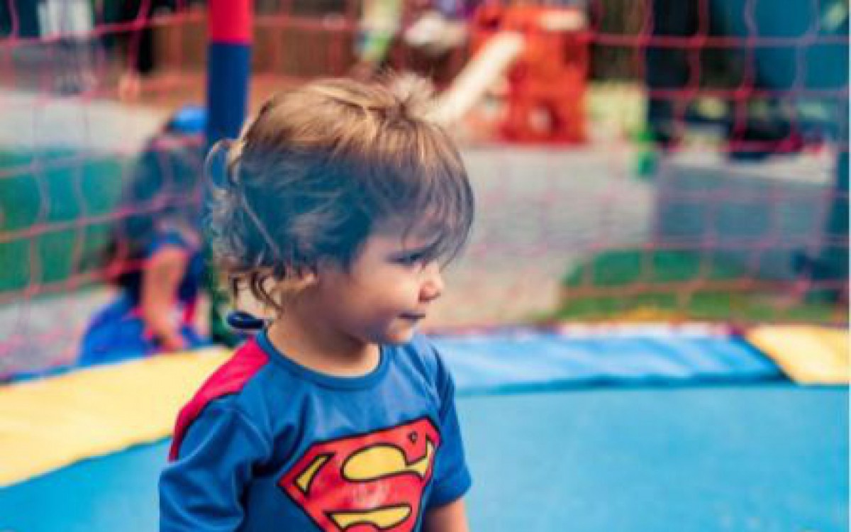 Bruno Gagliasso e Giovanna Ewbank mostram detalhes da festa de aniversário de Bless