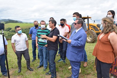 Prefeito de Paty do Alferes anuncia primeira vinícola do município