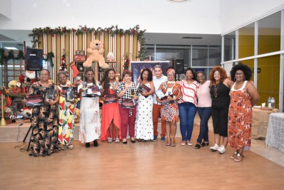Mulheres são homenageadas com o prêmio Rosas Negras em Belford Roxo