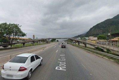 Quatro pessoas morrem e uma fica ferida em acidente de carro em Itaboraí