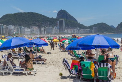 Em dia ensolarado, Rio tem previsão de pancadas de chuva forte no fim da tarde
