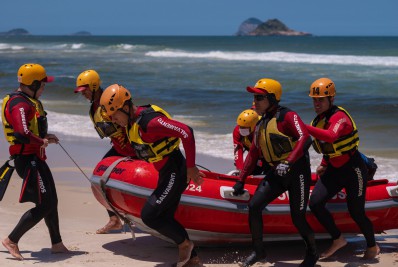 Corpo de Bombeiros investe R$ 3 milhões na 'Operação Verão' no Rio de Janeiro