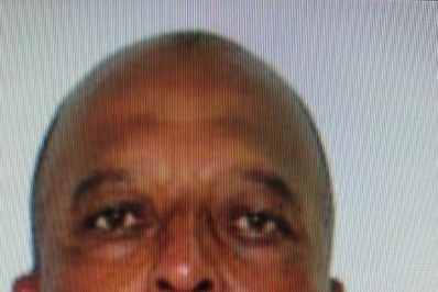 Borracheiro morre após explosão de pneu de caminhão em Conceição de Macabu; vídeo