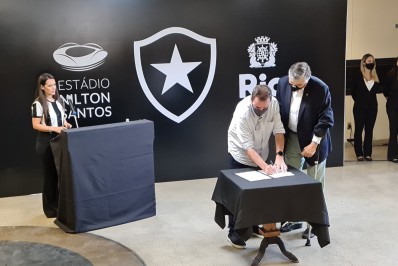 Em evento, Botafogo e Prefeitura do Rio assinam renovação da concessão do Estádio Nilton Santos