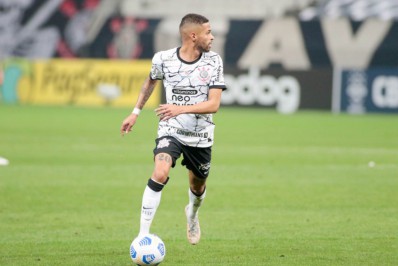 Vasco encaminha acerto por empréstimo com joia do Corinthians 