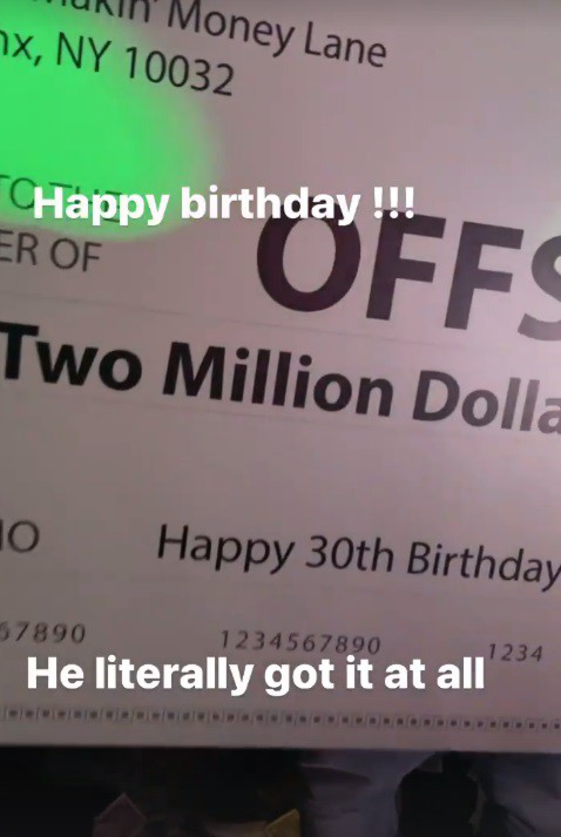 Cardi B presenteia o marido com cheque de 2 milhões de dólares - reprodução do instagram