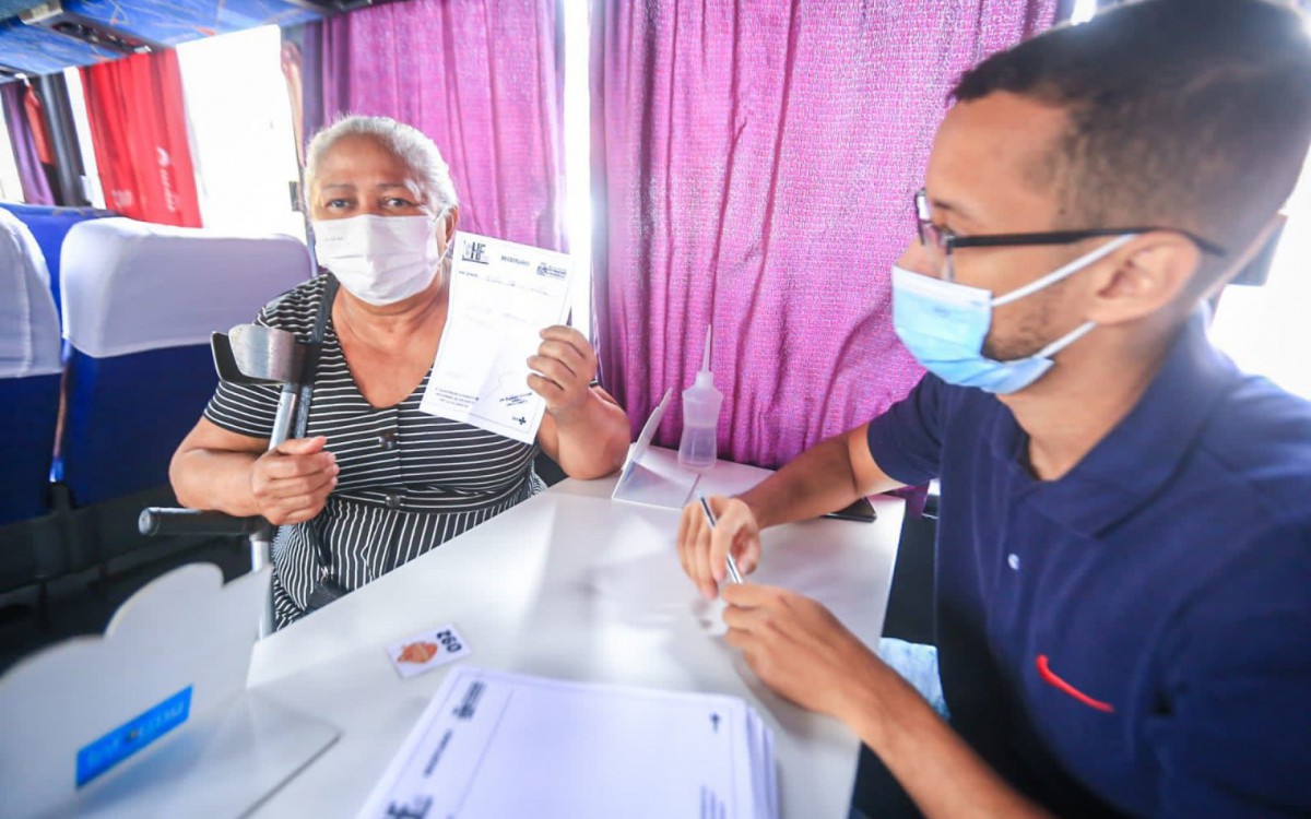 Marl&uacute;cia Eloy aproveitou o Cidadania e A&ccedil;&atilde;o para fazer uma s&eacute;rie de exames, al&eacute;m de tomar vacina contra a Covid-19