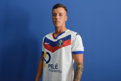 Resende lança novo uniforme para temporada 2022