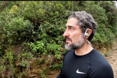 Marcos Mion relata dificuldades em peregrinação: 'Andava e chorava'