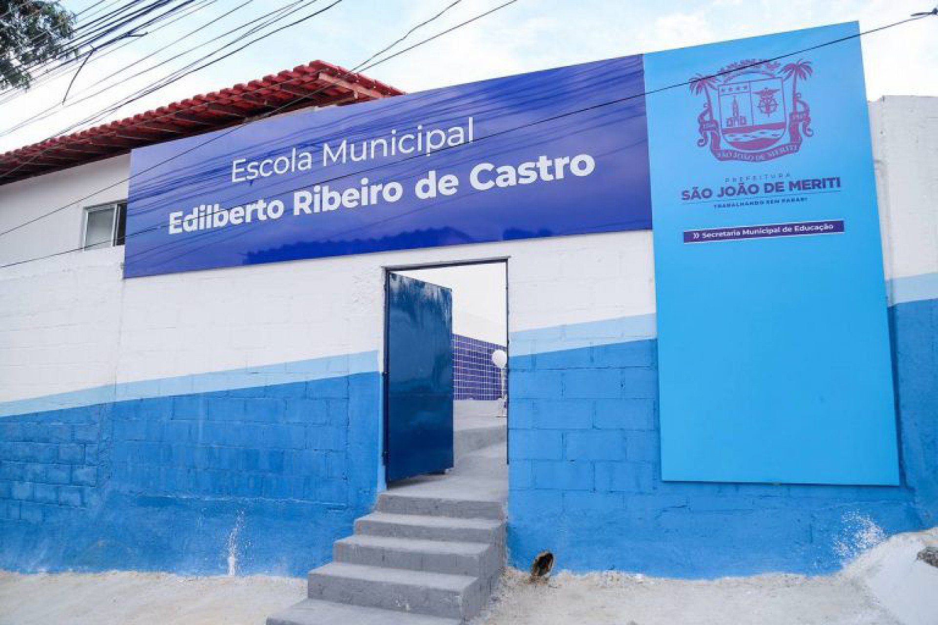 Escola Municipal Edilberto Ribeiro de Castro, no Parque Araruama -  Deborah Vitória