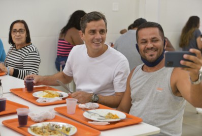 Prefeitura oferece ceia de Natal e leva esperança a quem precisa   