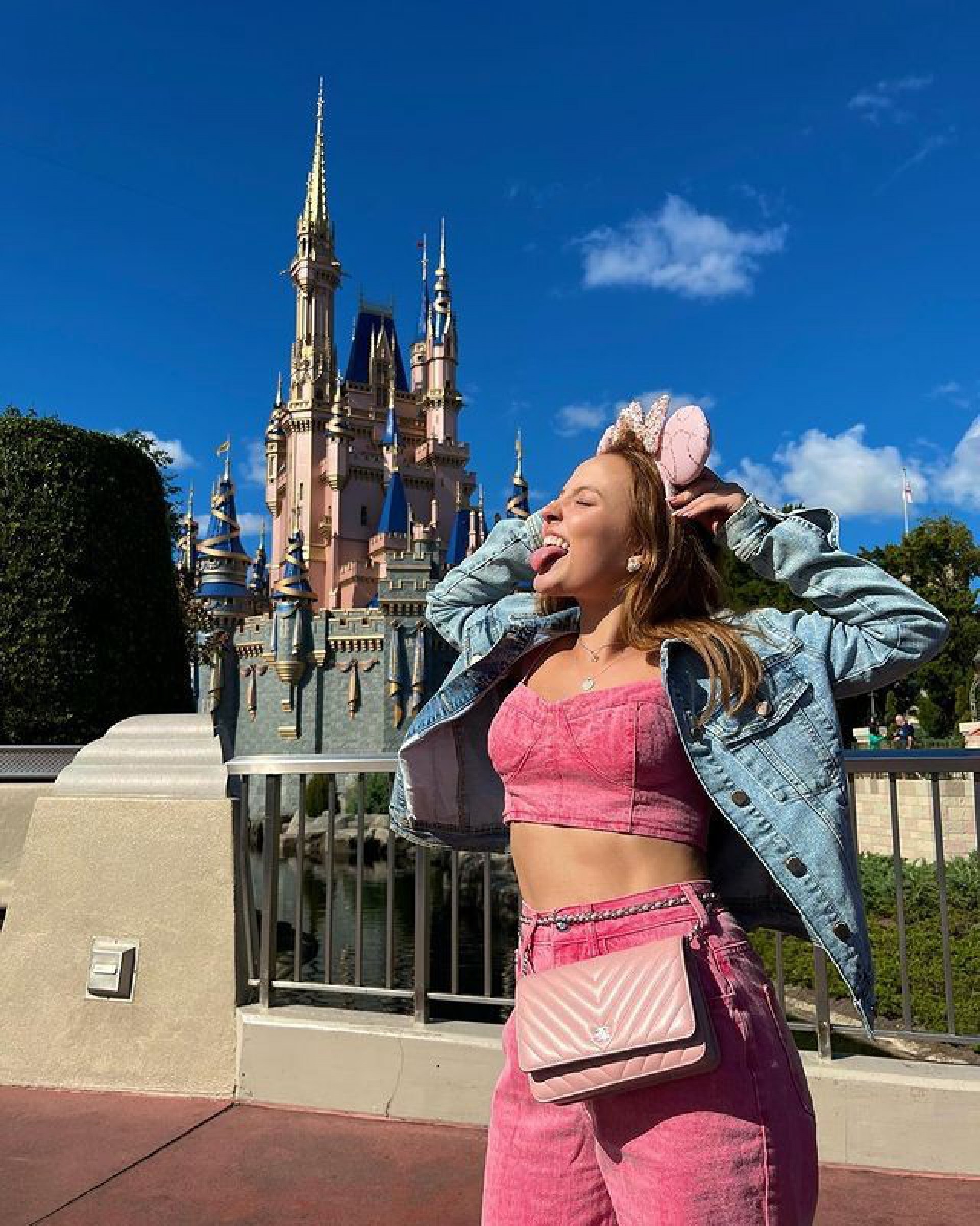 Lasrissa Manoela se diverte na Disney - Reprodução do instagram