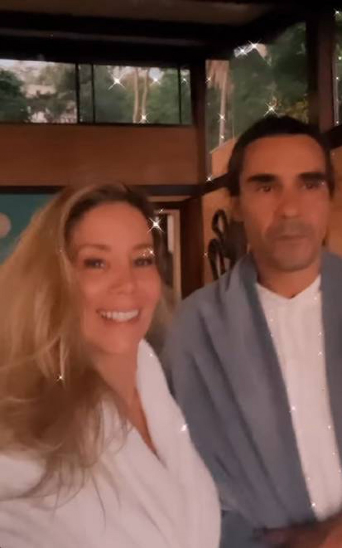 Danielle Winits e os filhos e André Gonçalves