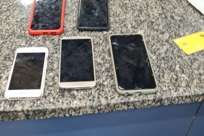 Dupla é presa por roubo após vítima rastrear celular em São Gonçalo