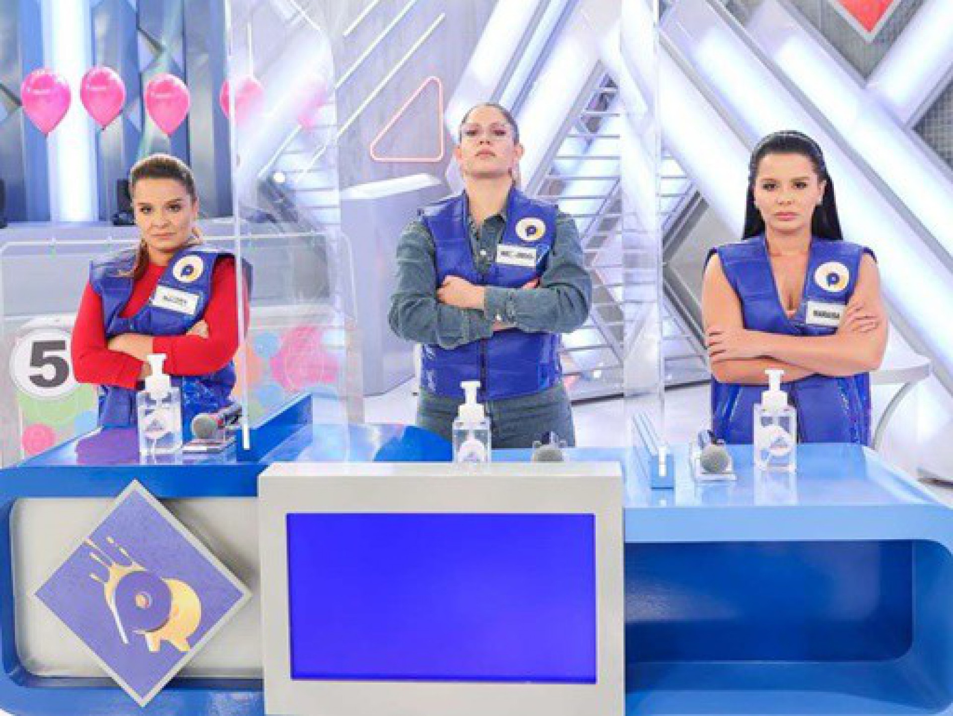 Marília Mendonça e a dupla Maiara e Maraisa - Reprodução/SBT