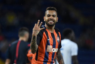 Botafogo monitora situação do atacante Dentinho