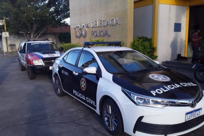 Motocicletas sem escapamento são apreendidas durante operação em Carapebus, no RJ