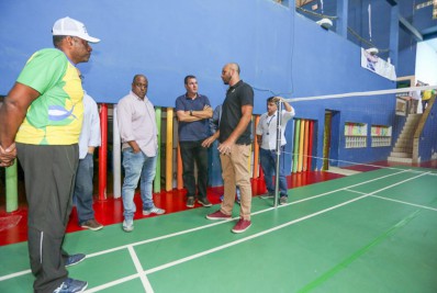 CBBd doa novo piso profissional para o centro de treinamento na Zona Oeste