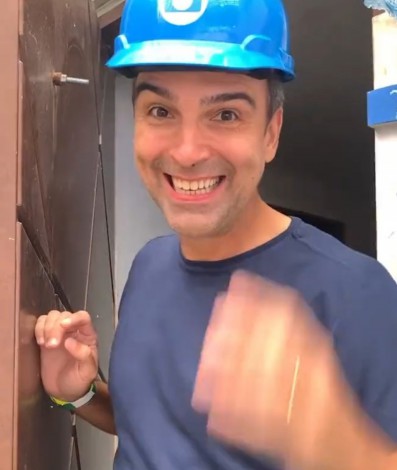 Tadeu Schmidt - Reprodução de vídeo