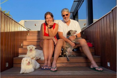 Natasha Dantas se derrete em clique com William Bonner e os pets do casal: 'Amo'