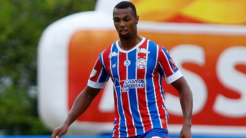 Botafogo faz sondagem por dois zagueiros que disputaram a Série A do Brasileirão