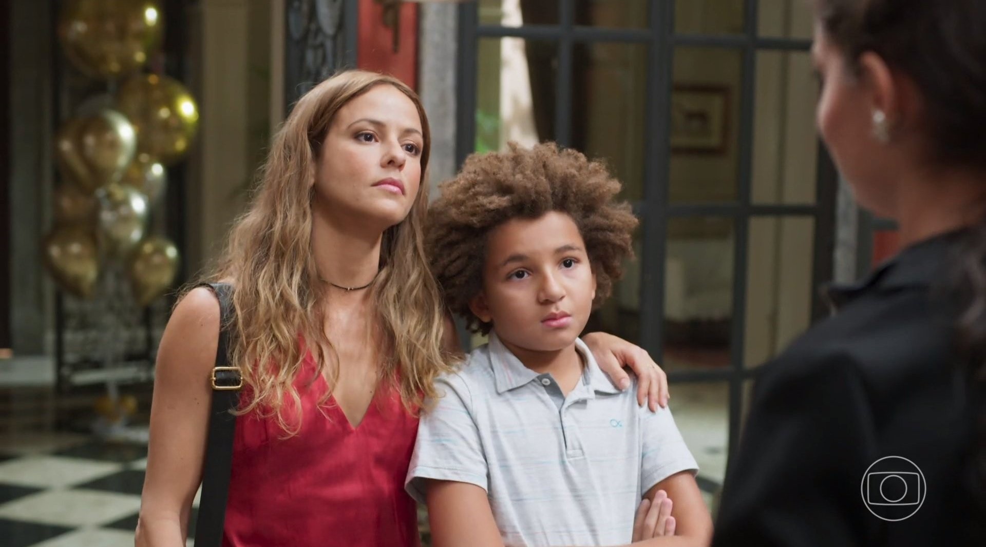 Fernanda de Freitas e Miguel Schmidt em 'Um Lugar ao Sol' - Reprodução/Globo