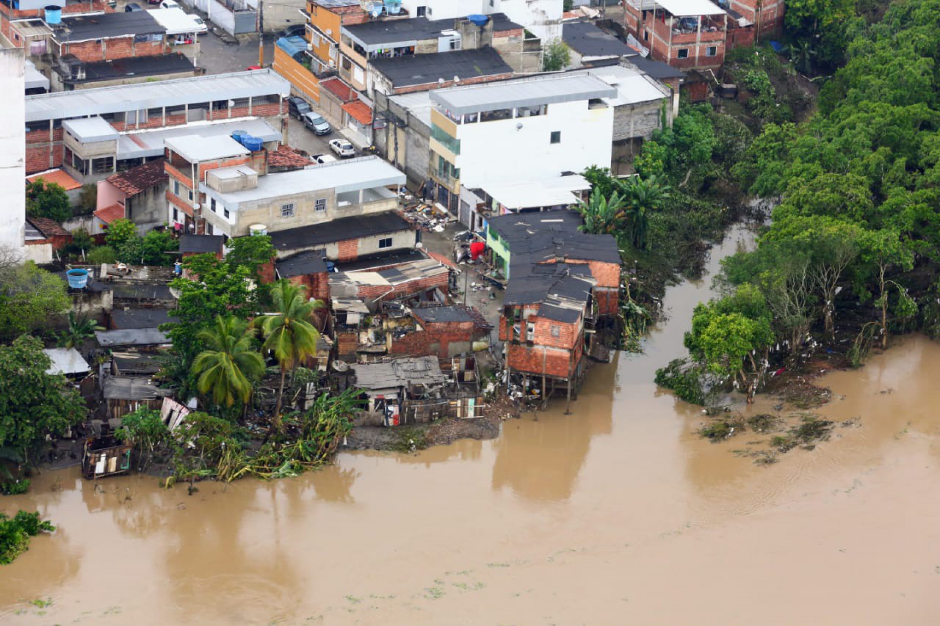 Ministros formaram comitiva e sobrevoaram regiões atingidas pelas chuvas na Bahia - Divulgação