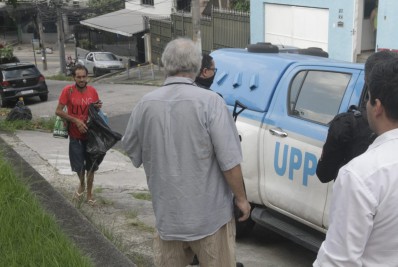 PMs reagem a assalto e trocam tiros com grupo que praticava arrastão na Zona Norte