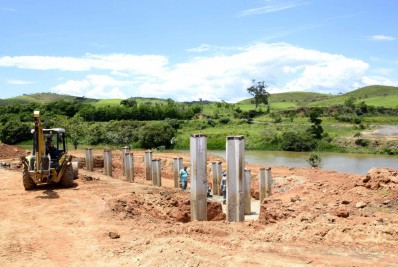 Obras da quarta ponte avançam durante recesso