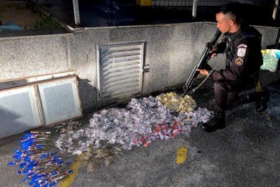 PM apreende drogas no bairro Nova Cidade, em Nilópolis