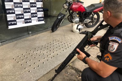 Polícia Militar apreende pinos de cocaína em Porto Real