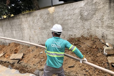Obras de implantação de rede de água avançam em Caxias
