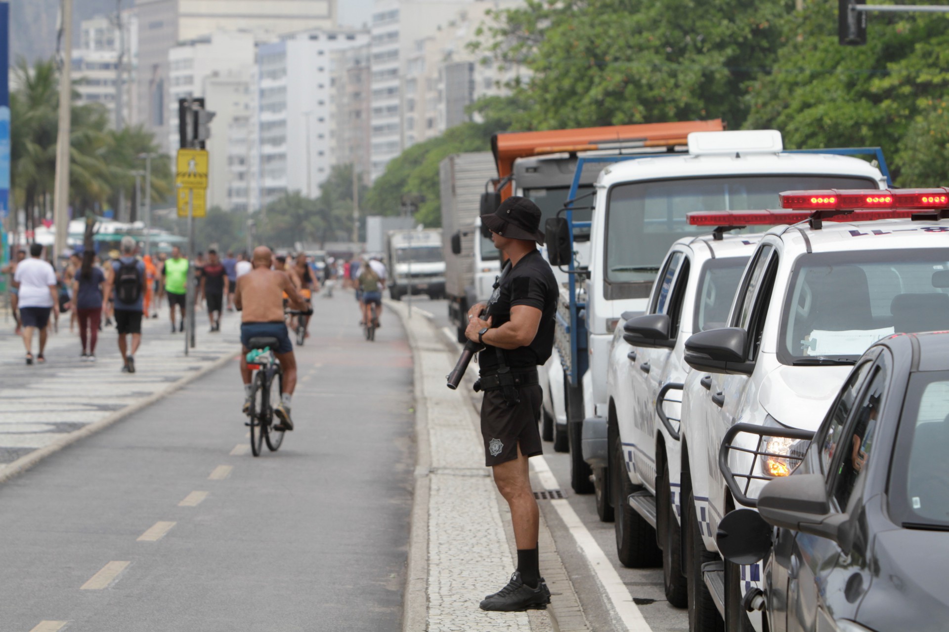 Movimentação na Praia de Copacabana nesta quinta feira, 30 - Marcos Porto / Agência O Dia