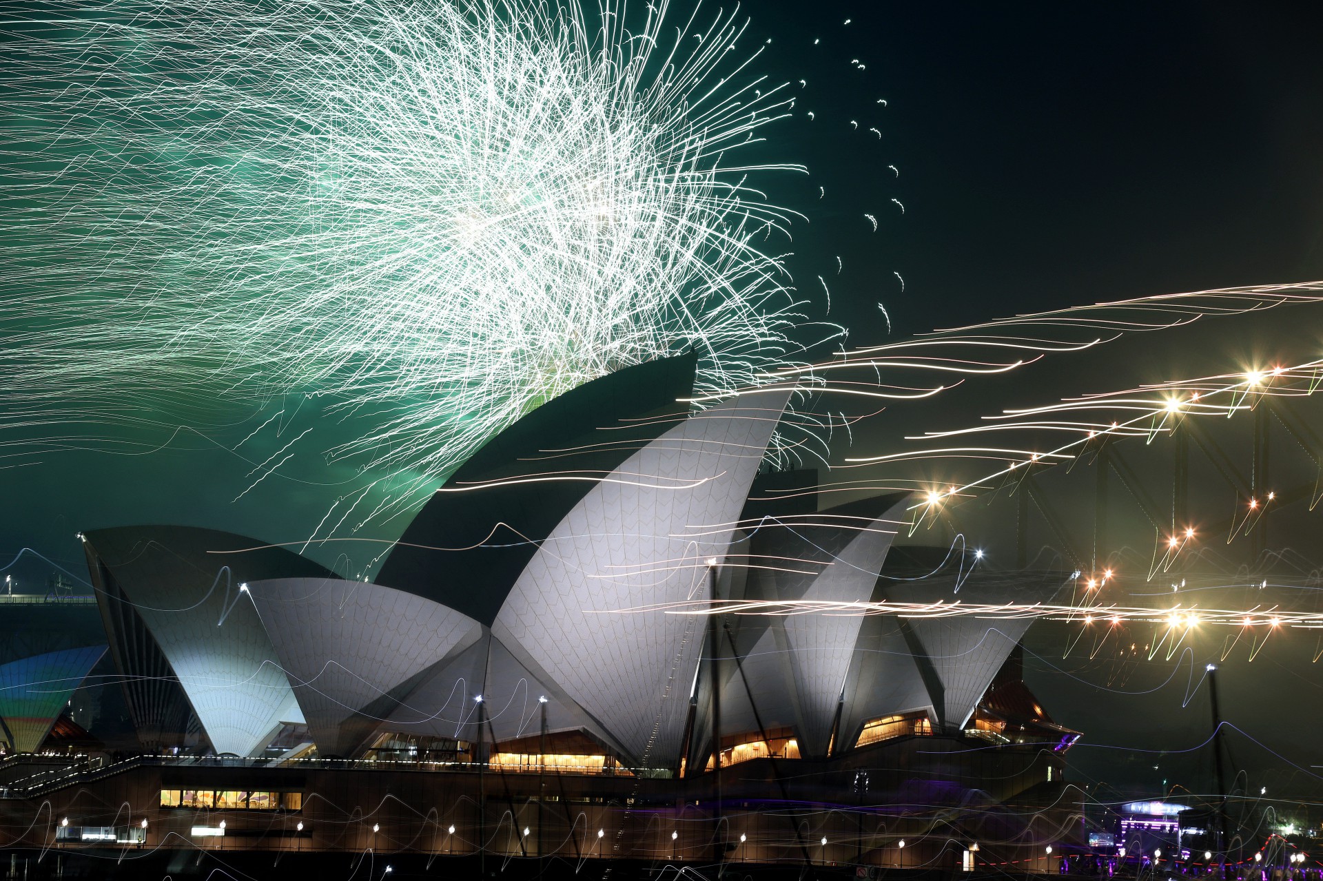 Queima de fogos marcou a chega de 2022 na Austrália - DAVID GRAY / AFP