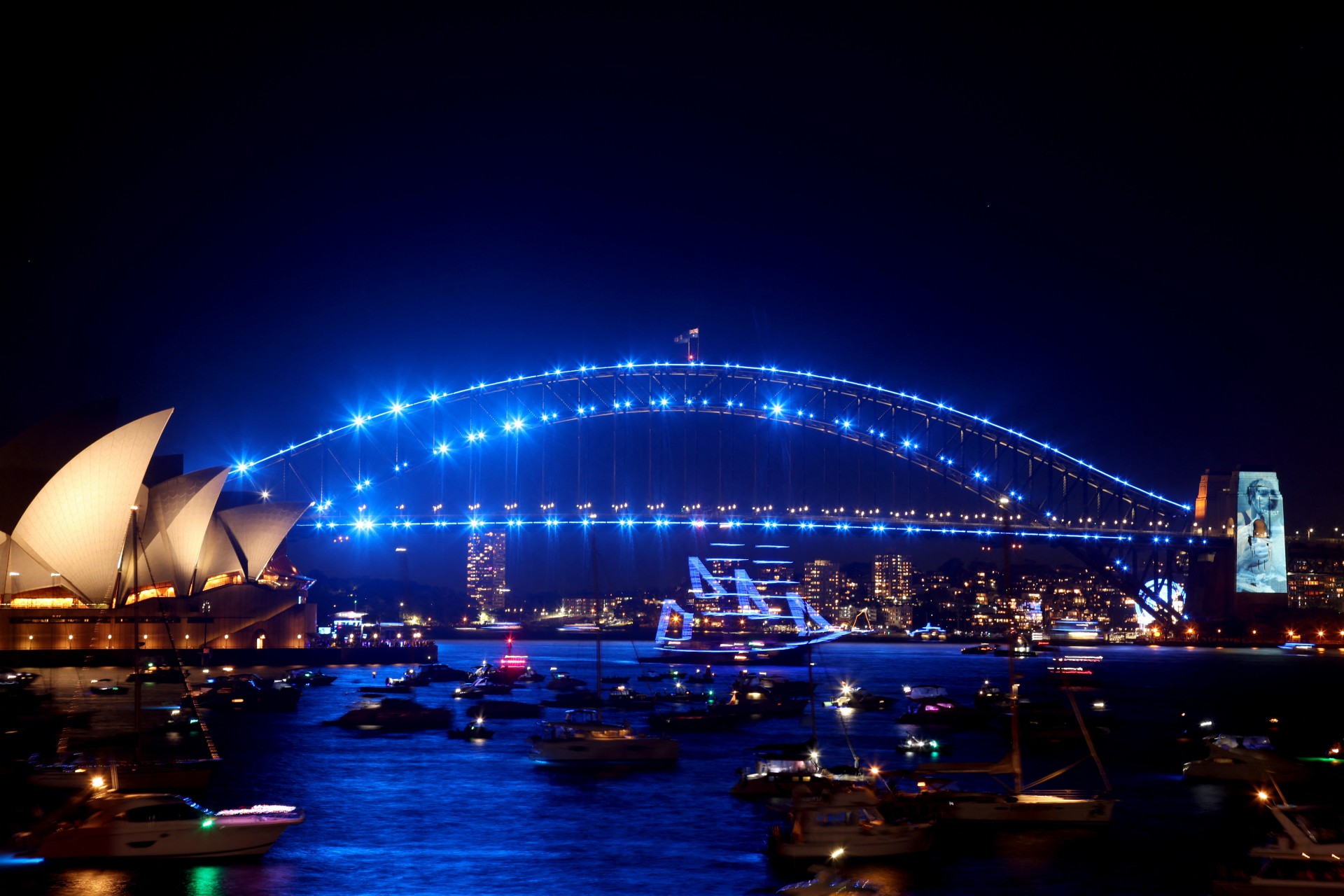 Queima de fogos marcou a chega de 2022 na Austrália - DAVID GRAY / AFP