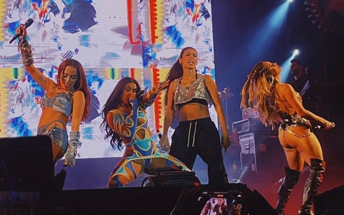 Surra De Bumbum Anitta Lexa Pocah E Mc Rebecca Agitam Fãs Em Show No Rio Diversão O Dia 6861