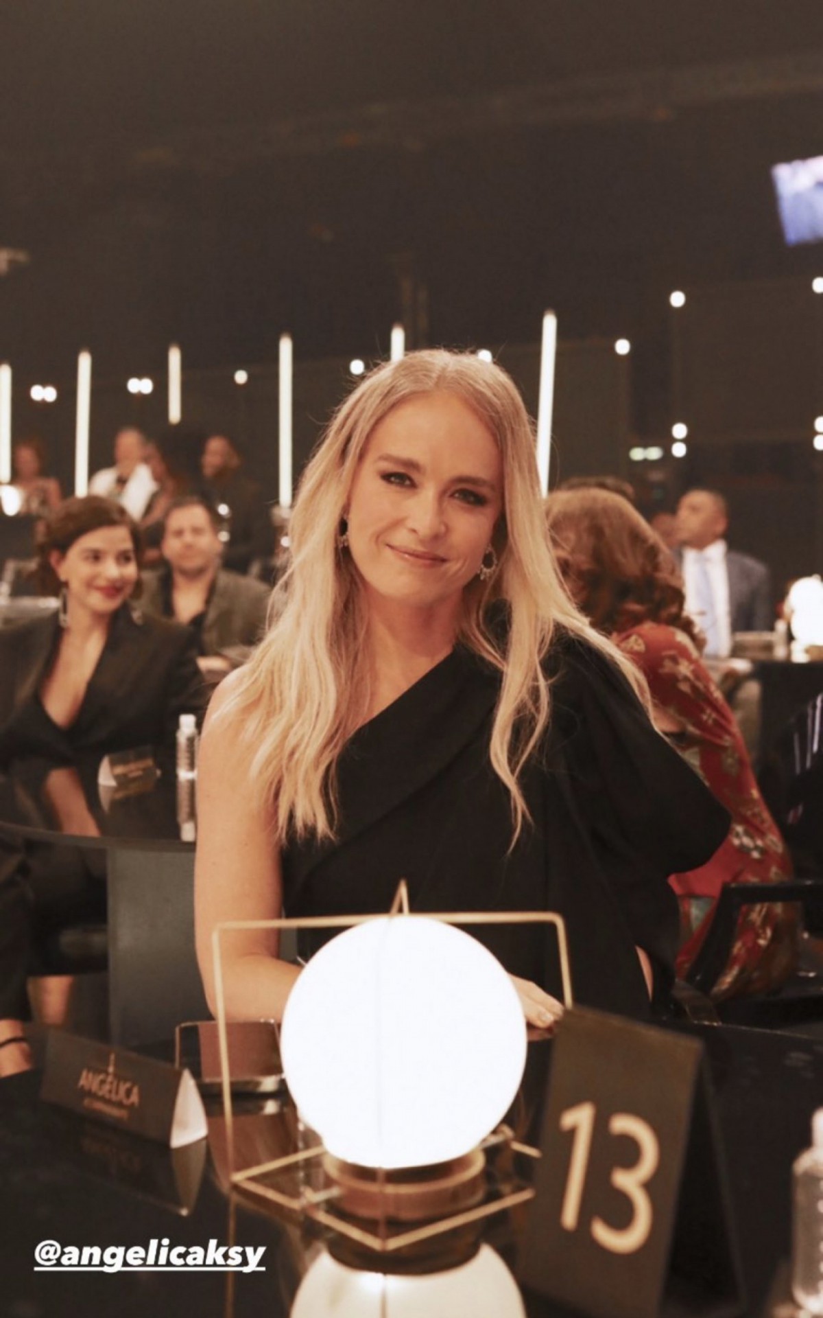 Ang&eacute;lica participou da premia&ccedil;&atilde;o 'Melhores do Ano', da TV Globo, neste domingo