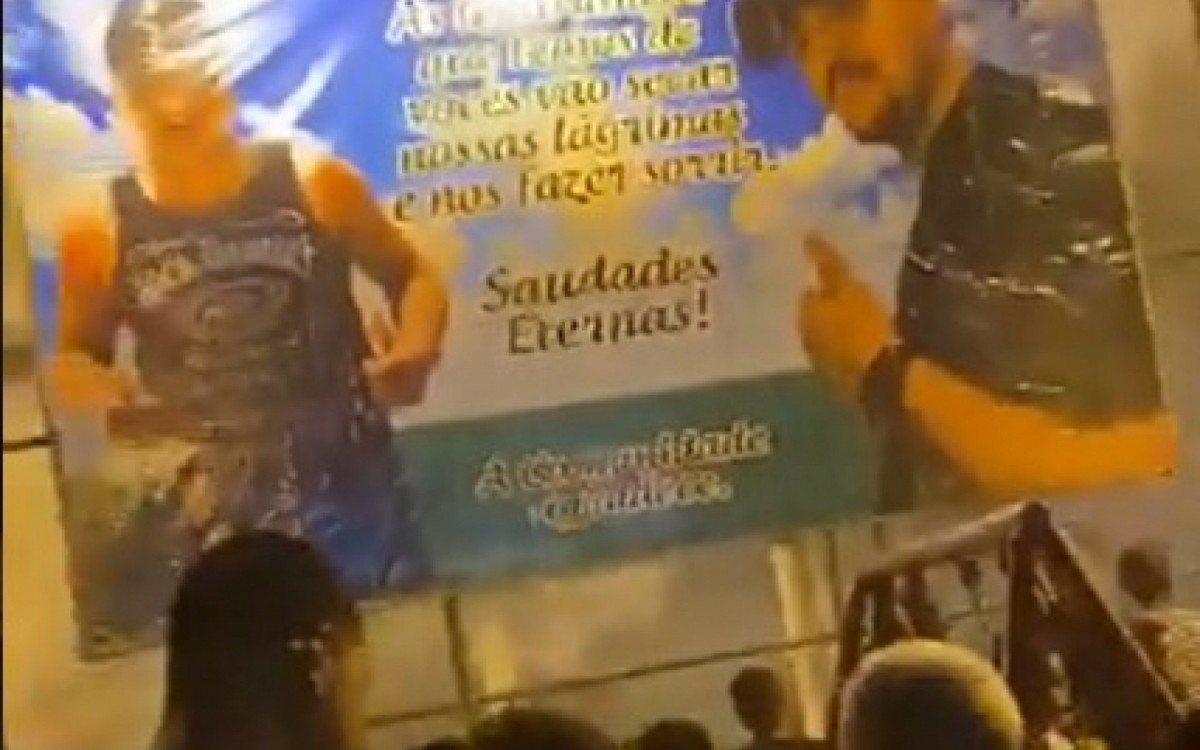 Homenagem a Ecko em festa de Ano Novo