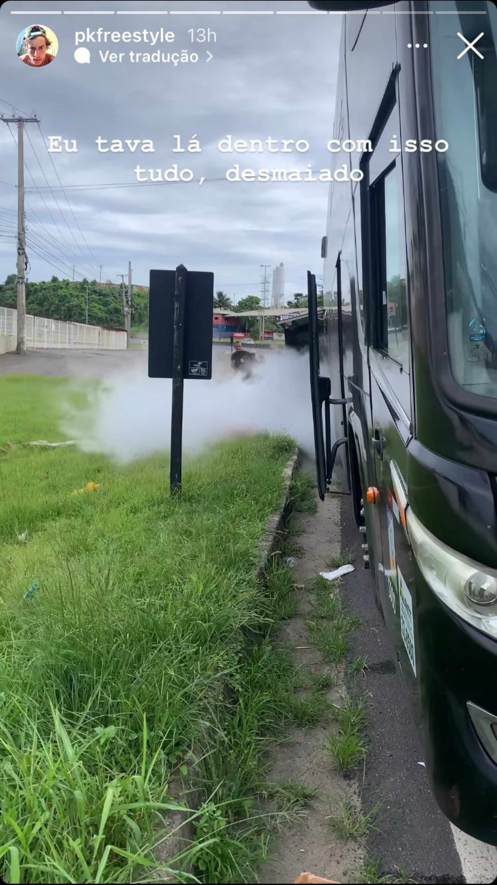 Ônibus do rapper PK sofre incidente com gás - Reprodução Internet