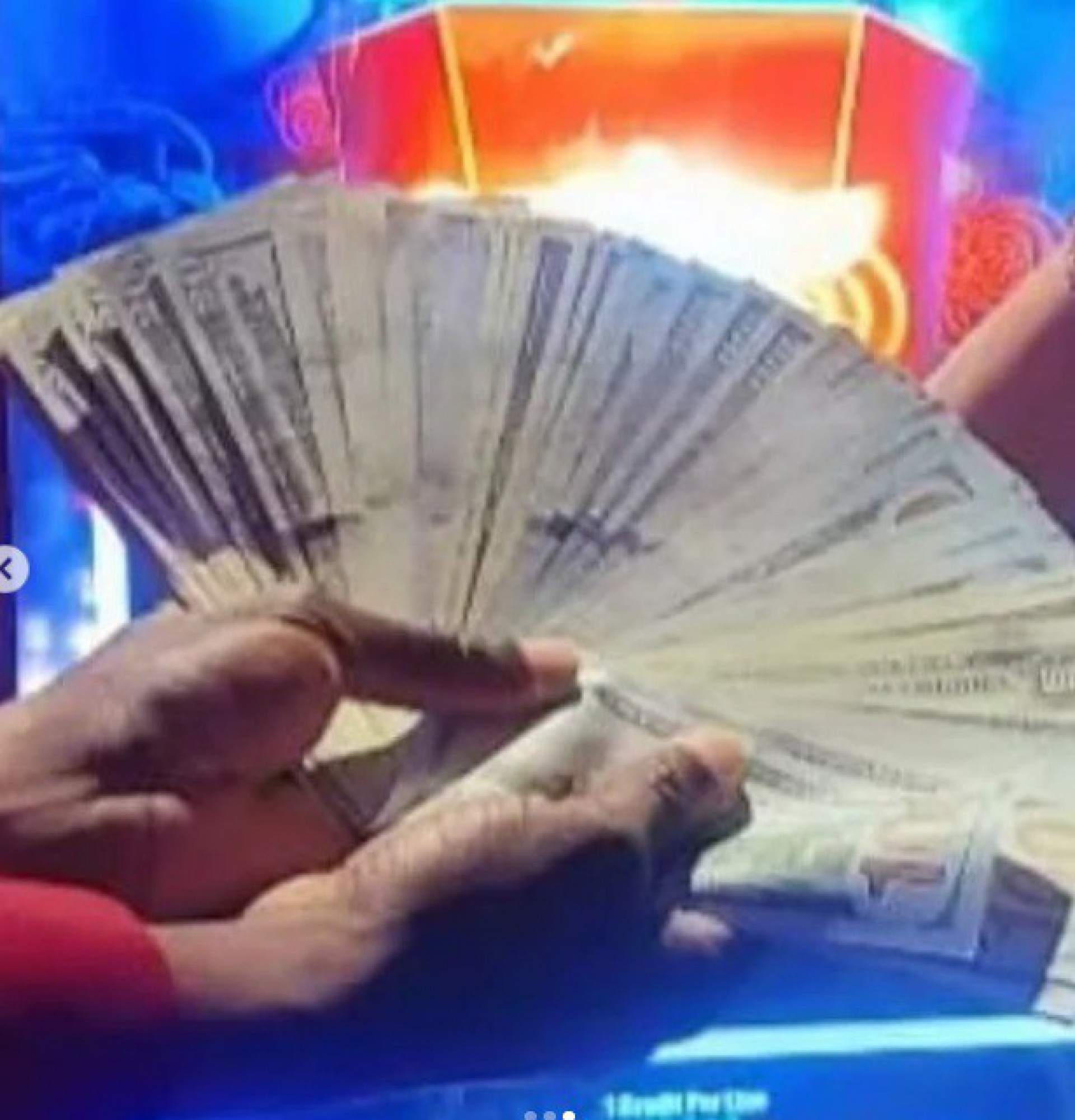 Lívia Andrade ganha prêmio em cassino - reprodução do instagram