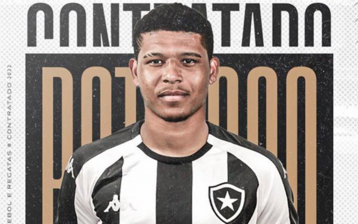 Vinícius Lopes assinou com o Botafogo pro três temporadas - Divulgação/Botafogo